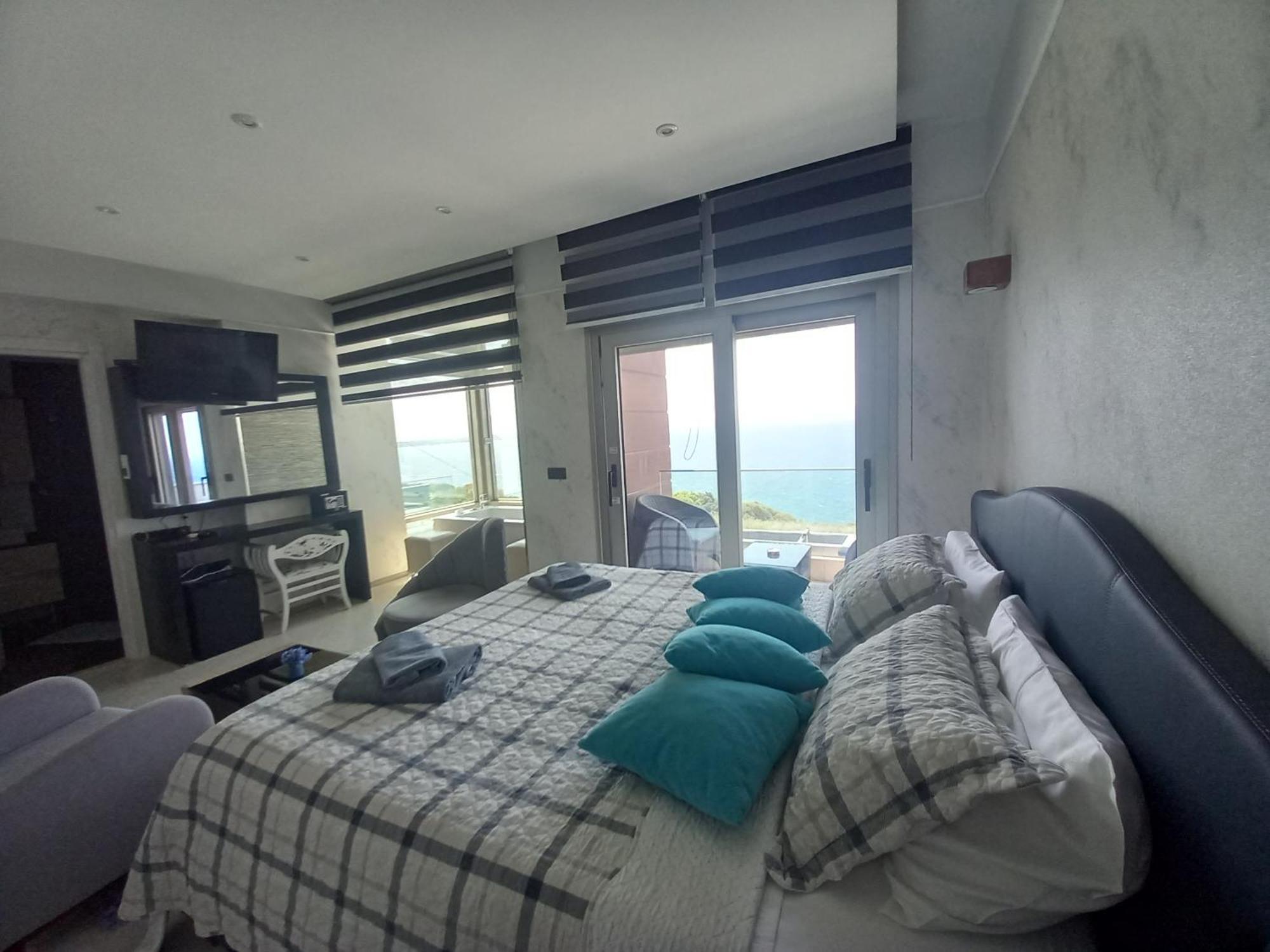 Mavi Panorama Villa Çeşme Eksteriør billede